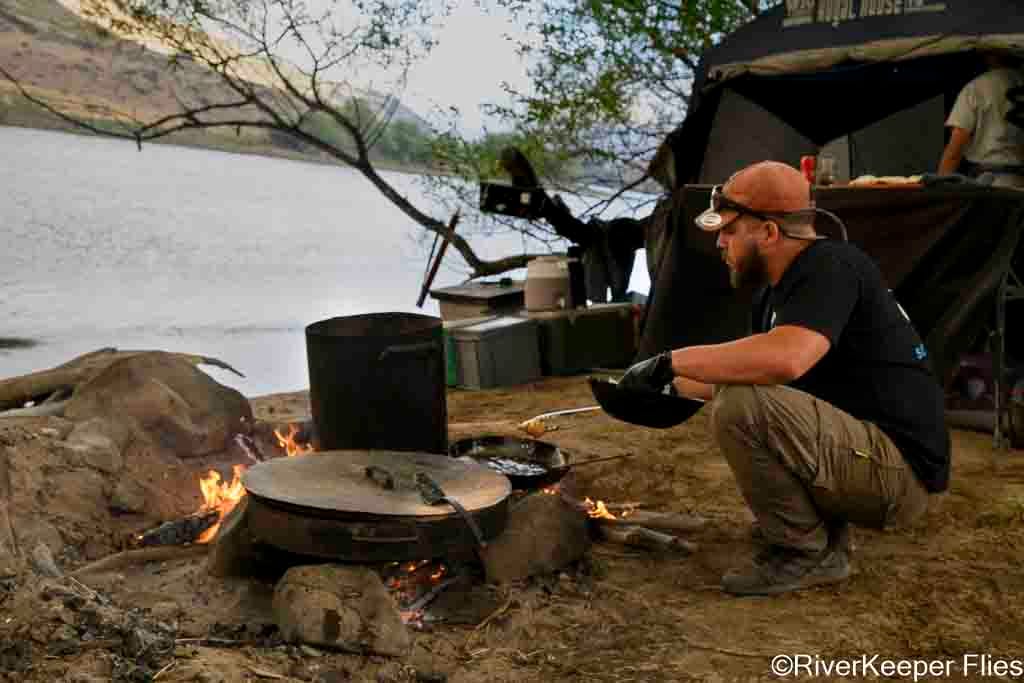 Cooking Dinner on Rio Alumine | www.johnkreft.com