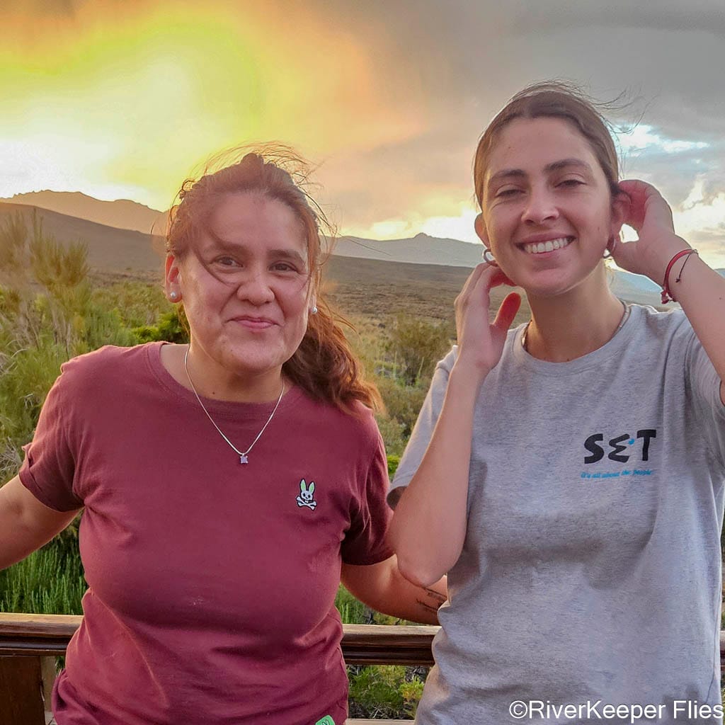 Cynthia and Julieta - Rakin Lodge | www.johnkreft.com